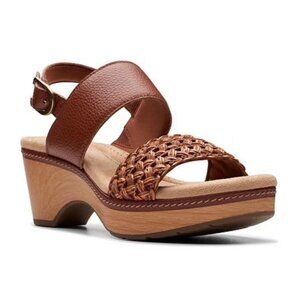 Clarks Seannah Step Woven Strap Clog-Style Platform Sandals Tan Size 7M